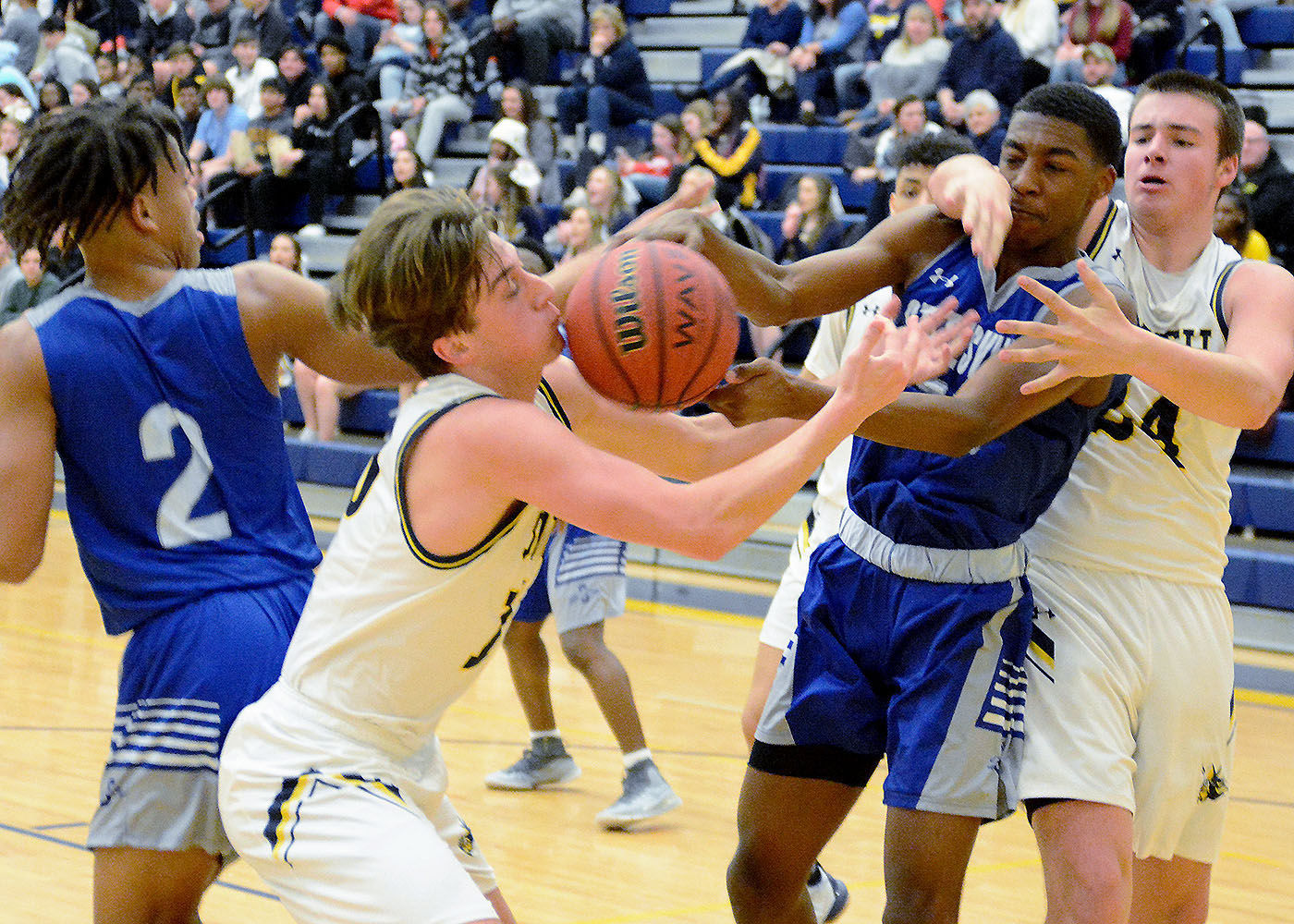 Statesville-South Iredell bball 1.jpg